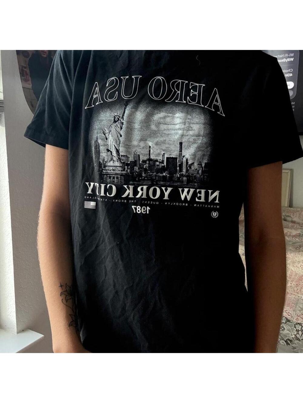 Aeropostale Men's Black Tshirt